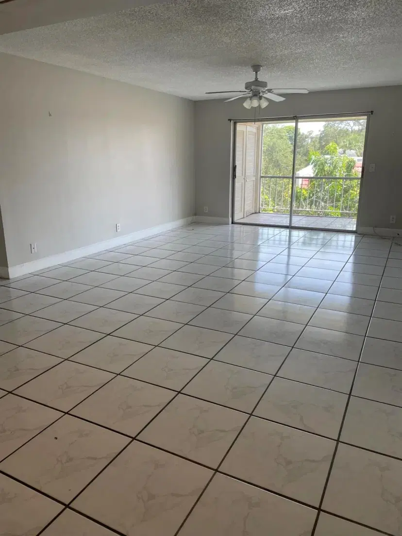 Picture of 642 NW 13Th Street 31, Boca Raton FL 33486