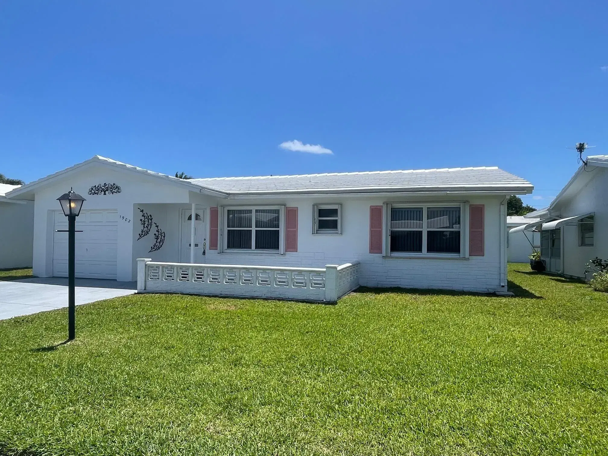 Picture of 1902 SW 13Th Terrace, Boynton Beach, FL 33426