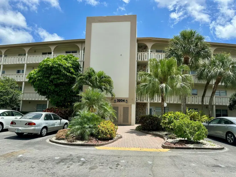 Picture of 3204 Portofino Point D4, Coconut Creek FL 33066