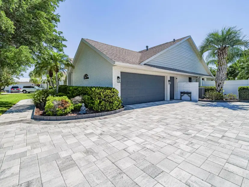 Picture of 988 Spanish Wells Drive, Melbourne FL 32940