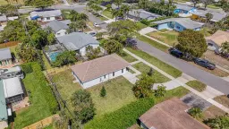 Picture of 532 Harbour Road, North Palm Beach, FL 33408