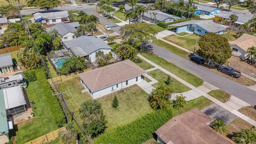Picture of 532 Harbour Road, North Palm Beach FL 33408
