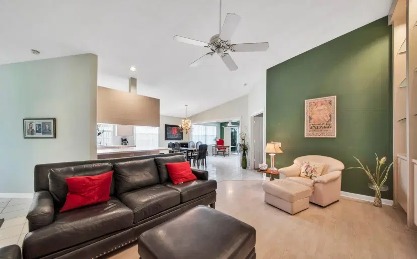 Picture of 4220 Royal Oak Drive, Palm Beach Gardens FL 33410