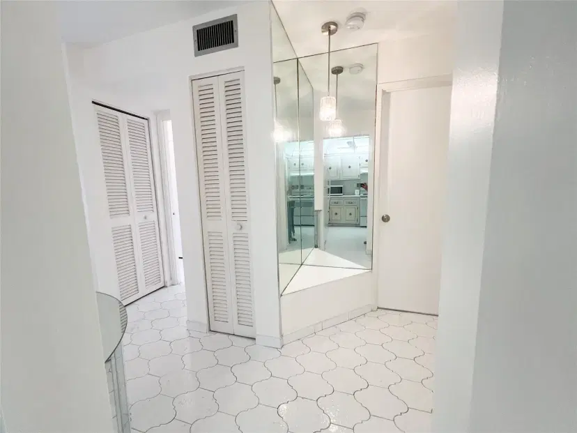Picture of 1445 S Atlantic Shores Blvd 206, Hallandale Beach FL 33009