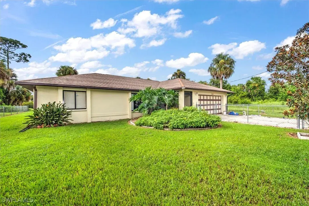 Picture of 3060 NE Beechwood Cir, Labelle, FL 33935
