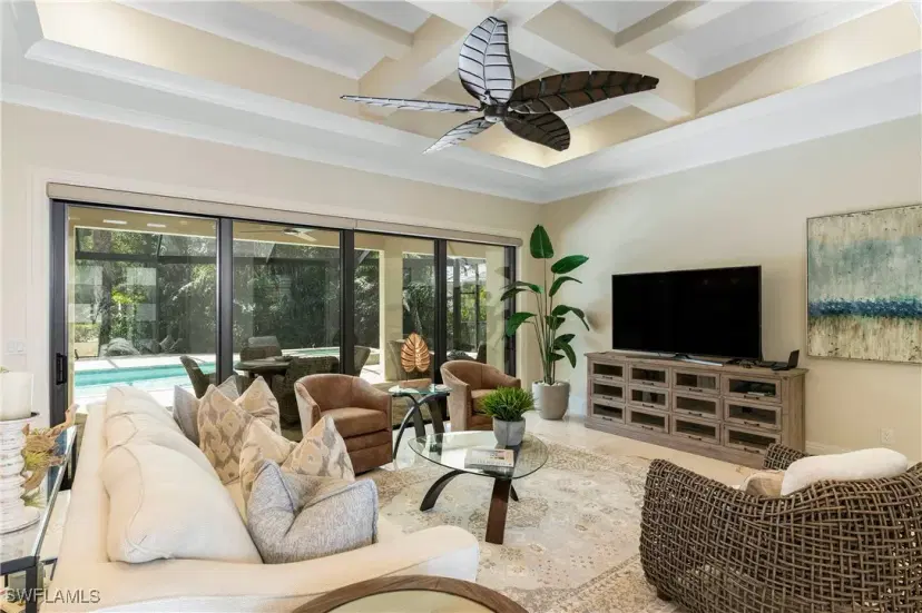 Picture of 686 Hernando Dr, Marco Island FL 34145