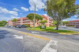 Picture of 9621 Sunrise Lakes Boulevard 104, Sunrise, FL 33322