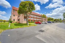 Picture of 9621 Sunrise Lakes Boulevard 104, Sunrise, FL 33322