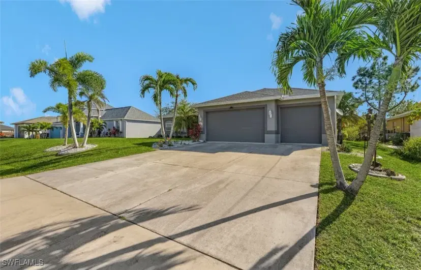 Picture of 1103 SW 8Th Ct, Cape Coral FL 33991