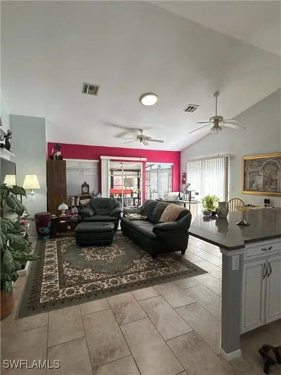 Picture of 5560 Longleaf Dr, North Fort Myers, FL 33917