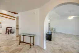 Picture of 622 SE 21St Ln, Cape Coral, FL 33990