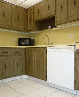 Picture of 2901 S Palm Aire Dr 408, Pompano Beach, FL 33069
