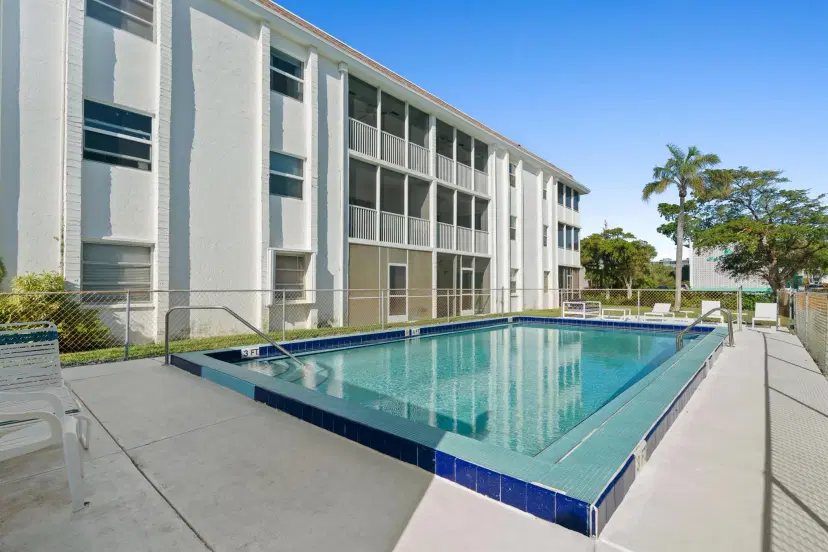 Picture of 236 Castlewood Drive 301, North Palm Beach FL 33408