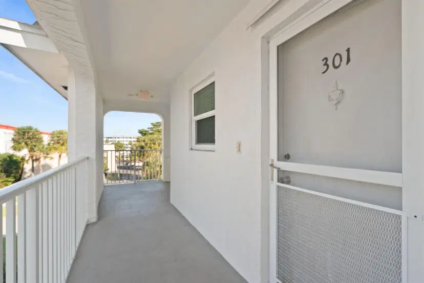 Picture of 236 Castlewood Drive 301, North Palm Beach FL 33408