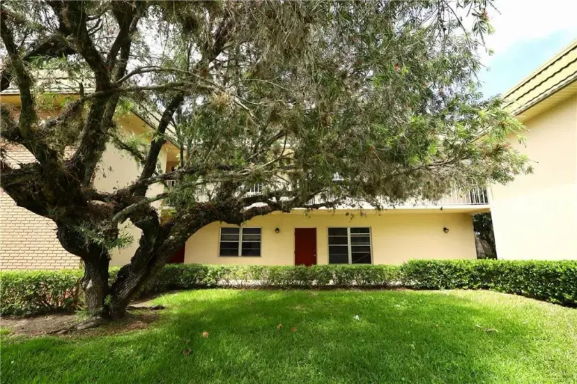 Picture of 44 Vista Gardens Trail 106, Vero Beach FL 32962