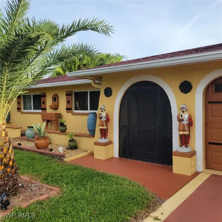 Picture of 1819 SE 26Th Ter, Cape Coral, FL 33904