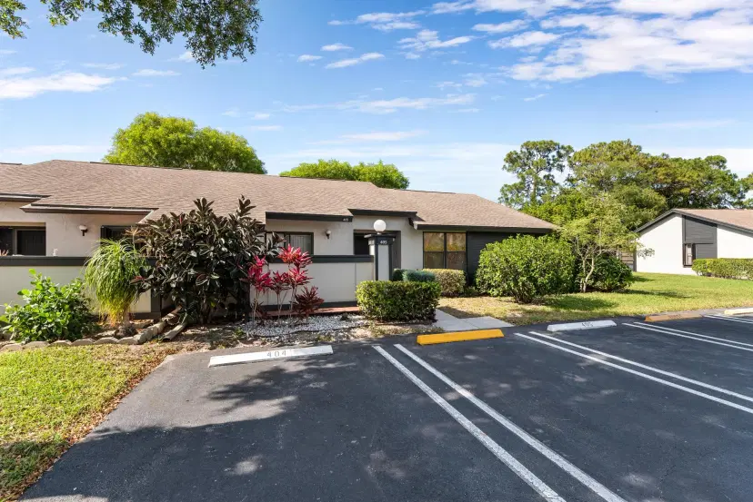 Picture of 405 Northgate Court, Royal Palm Beach FL 33411