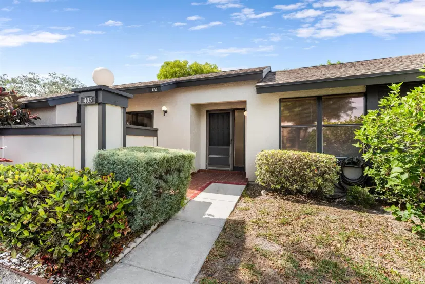Picture of 405 Northgate Court, Royal Palm Beach FL 33411