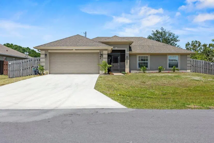 Picture of 1441 SW Oriole Lane, Port St Lucie FL 34953