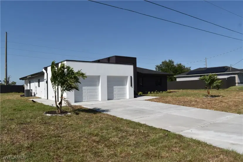 Picture of 1111 SW Embers Ter, Cape Coral FL 33991