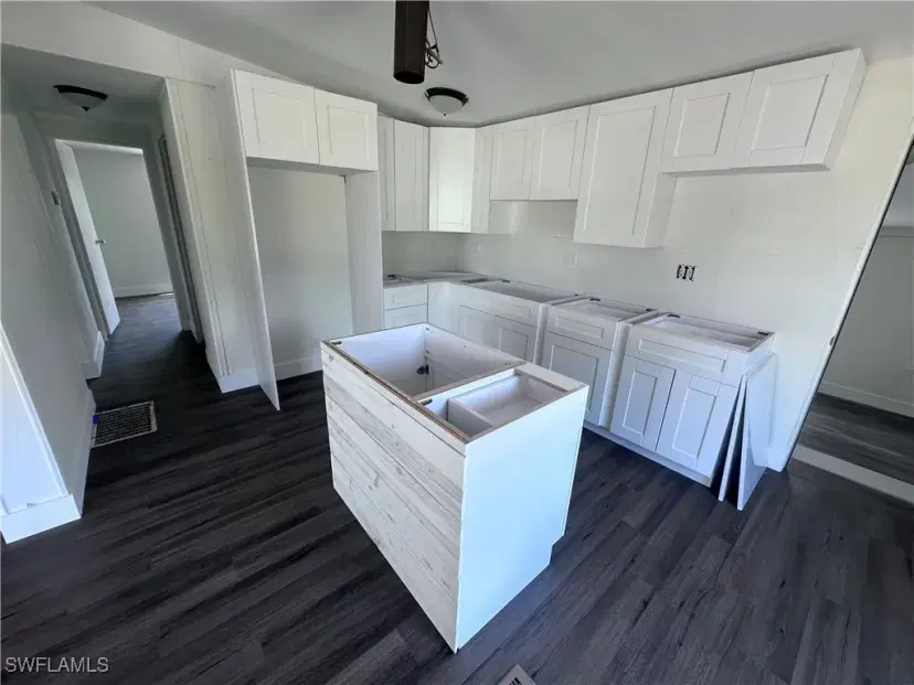 Picture of 15521 Sunkist Dr, Punta Gorda FL 33955