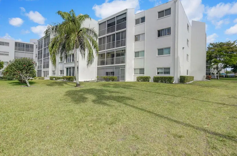 Picture of 3326 Arcara Way 401, Lake Worth FL 33467