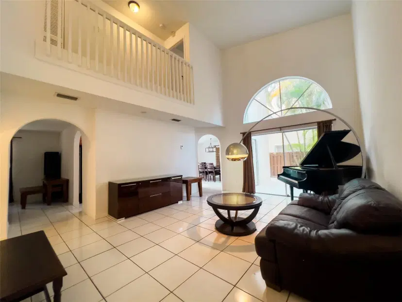 Picture of 15623 SW 100Th Ln, Miami FL 33196