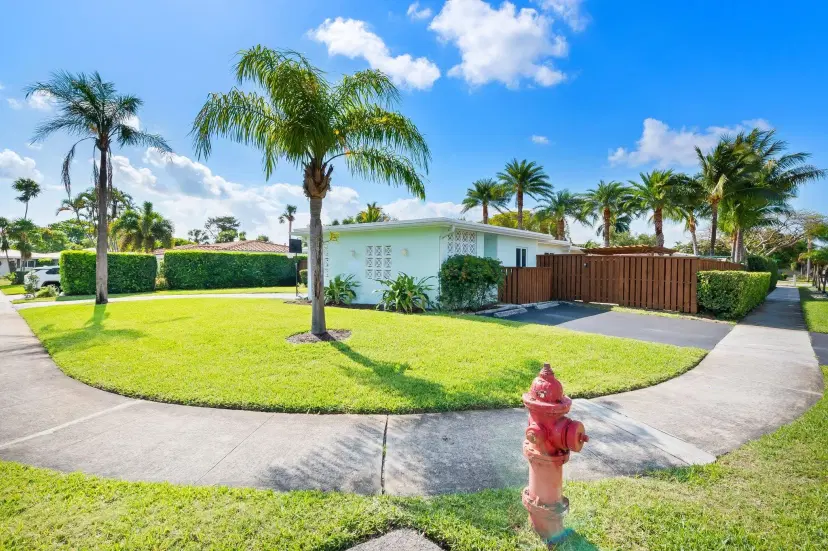Picture of 2120 NE 59Th St, Fort Lauderdale FL 33308