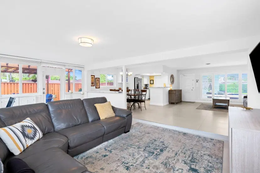 Picture of 2120 NE 59Th St, Fort Lauderdale FL 33308