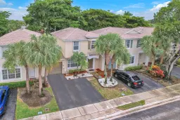 Picture of 5900 S Golden Beauty Ln 5900, Tamarac, FL 33321