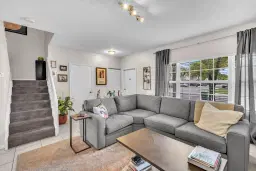Picture of 5900 S Golden Beauty Ln 5900, Tamarac, FL 33321