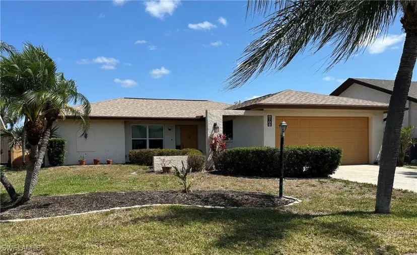 Picture of 9708 Foxglove Cir, Fort Myers FL 33919
