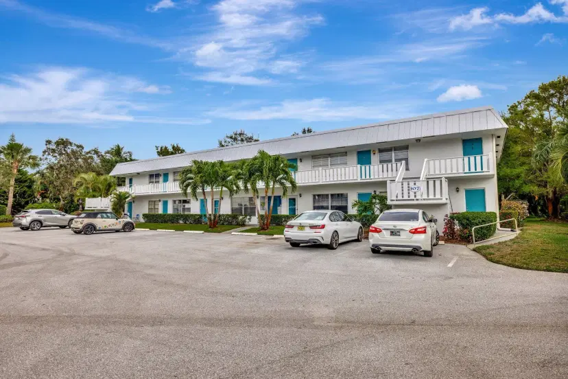 Picture of 2929 SE Ocean Boulevard 107-6, Stuart FL 34996