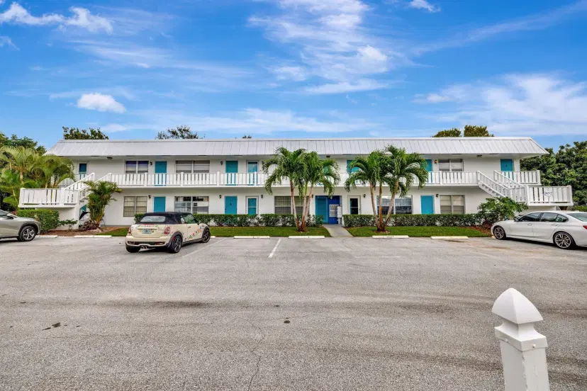 Picture of 2929 SE Ocean Boulevard 107-6, Stuart FL 34996