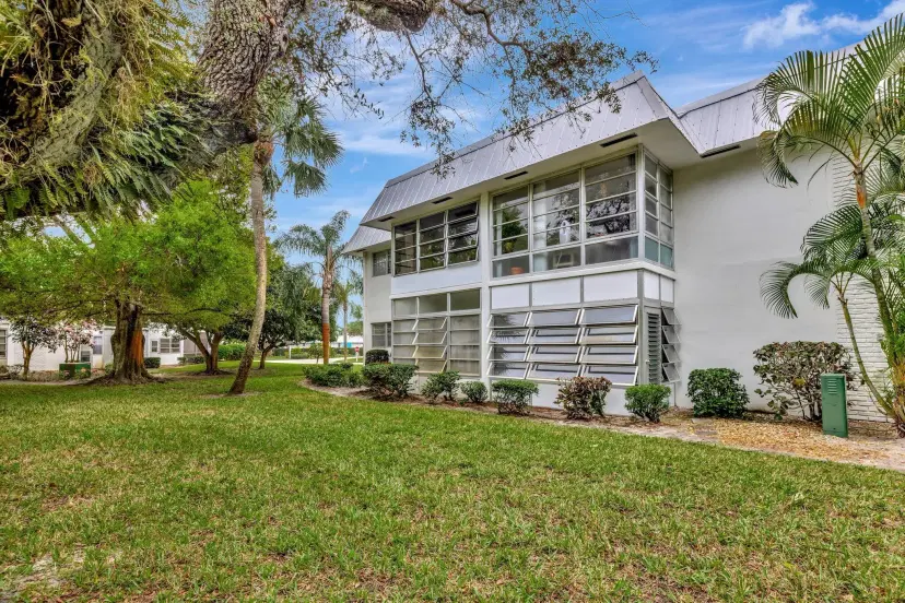 Picture of 2929 SE Ocean Boulevard 107-6, Stuart FL 34996