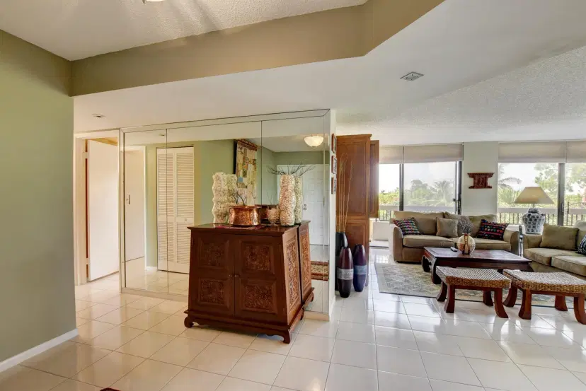 Picture of 23200 Camino Del Mar 405, Boca Raton FL 33433
