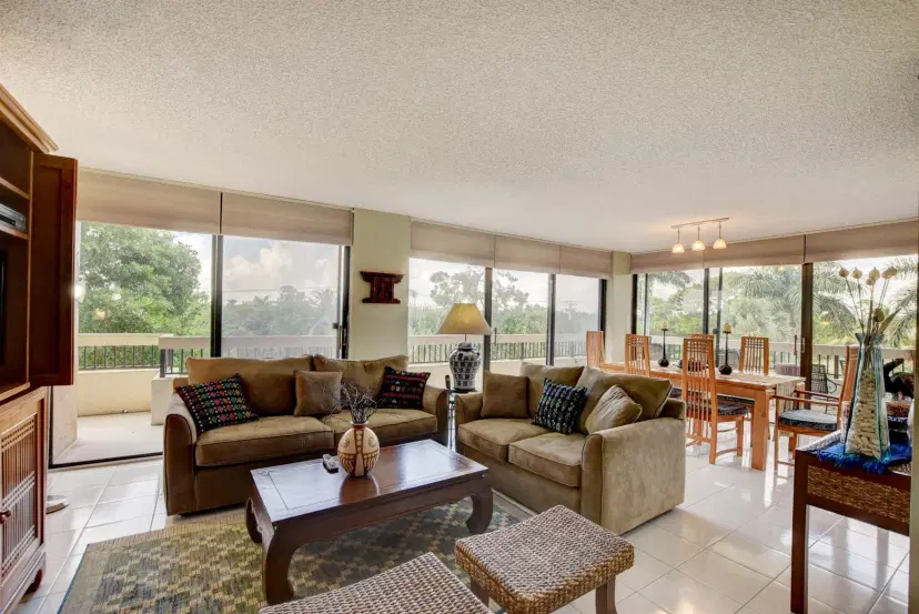 Picture of 23200 Camino Del Mar 405, Boca Raton FL 33433