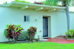 Picture of 2532 Boundbrook Drive S 105, Palm Springs, FL 33406