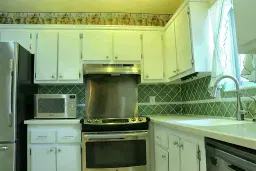 Picture of 2532 Boundbrook Drive S 105, Palm Springs, FL 33406