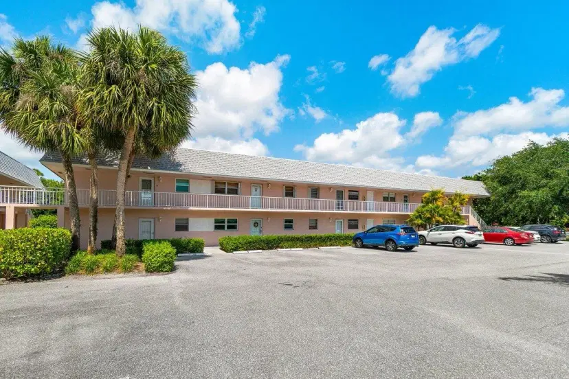Picture of 18081 SE Country Club Drive 4, Tequesta FL 33469