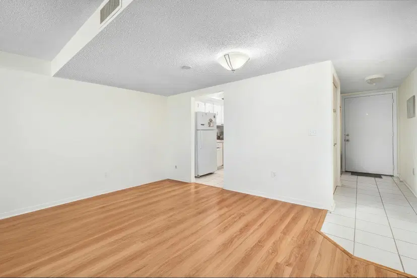 Picture of 18081 SE Country Club Drive 4, Tequesta FL 33469