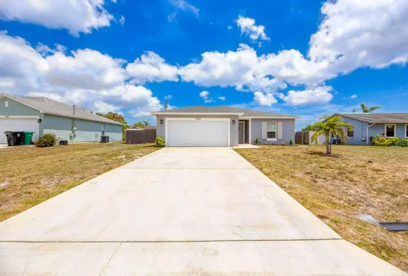 Picture of 1709 SW Monterrey Lane, Port St Lucie FL 34953