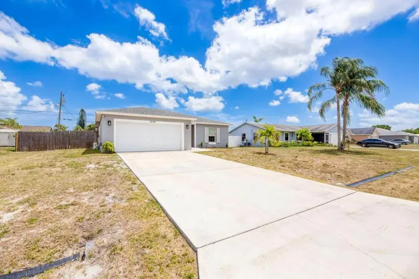 Picture of 1709 SW Monterrey Lane, Port St Lucie FL 34953