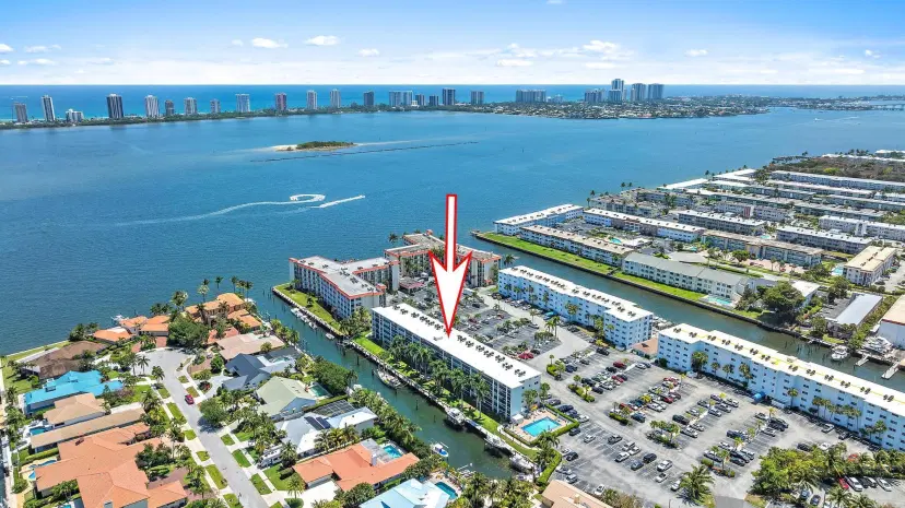 Picture of 109 Paradise Harbour Boulevard 307, North Palm Beach FL 33408