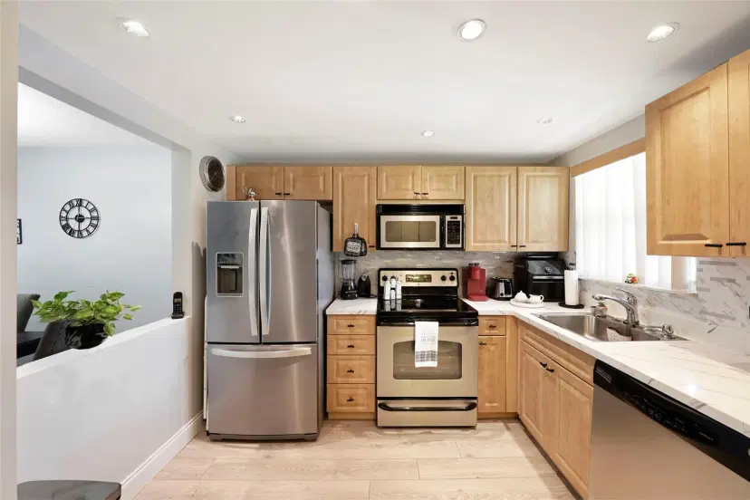 Picture of 8880 Sunrise Lakes Boulevard 103, Sunrise FL 33322