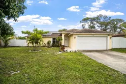 Picture of 192 NE Caprona Ave, Port St Lucie, FL 34983