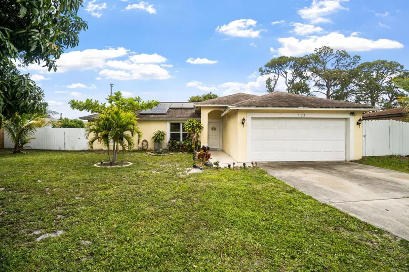 Picture of 192 NE Caprona Ave, Port St Lucie FL 34983
