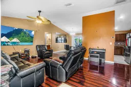 Picture of 192 NE Caprona Ave, Port St Lucie, FL 34983