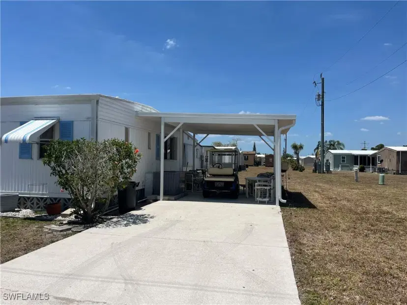 Picture of 9000 Arbor Dr, North Fort Myers FL 33903