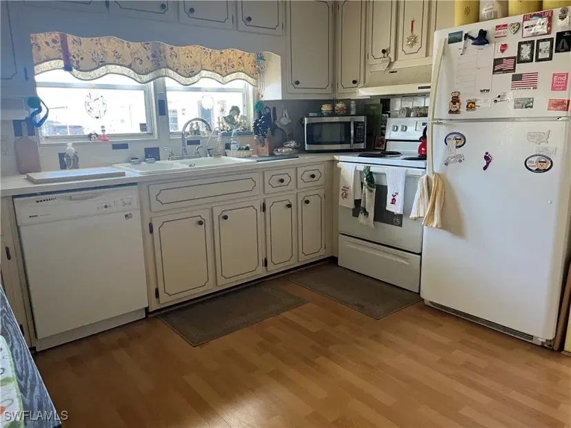 Picture of 9000 Arbor Dr, North Fort Myers FL 33903